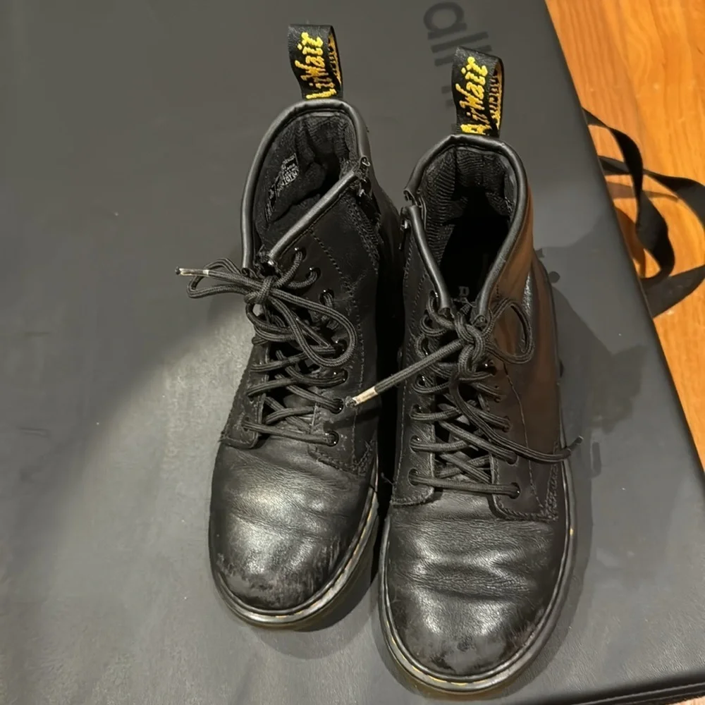Dr. Martens Black Air Wave Boots